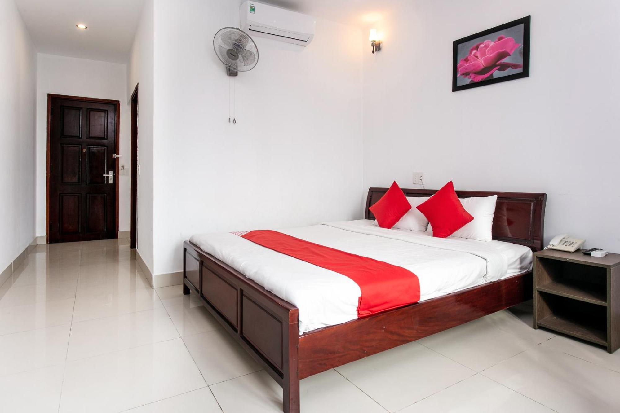 Oyo 557 Phi Yen Hotel Da Nang Exterior photo